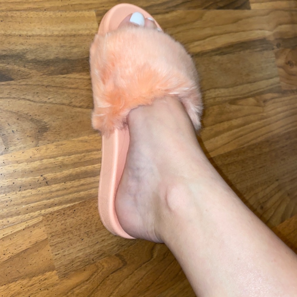 Pink Fuzzy Slides - image 4